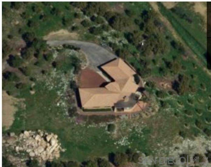 437 Morro Hills Road - Photo 1