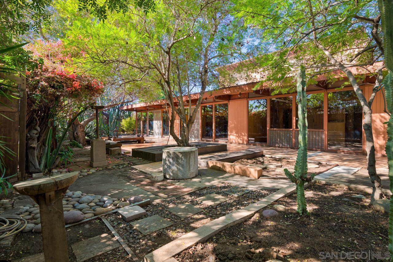 3558 Siembre Street - Photo 1