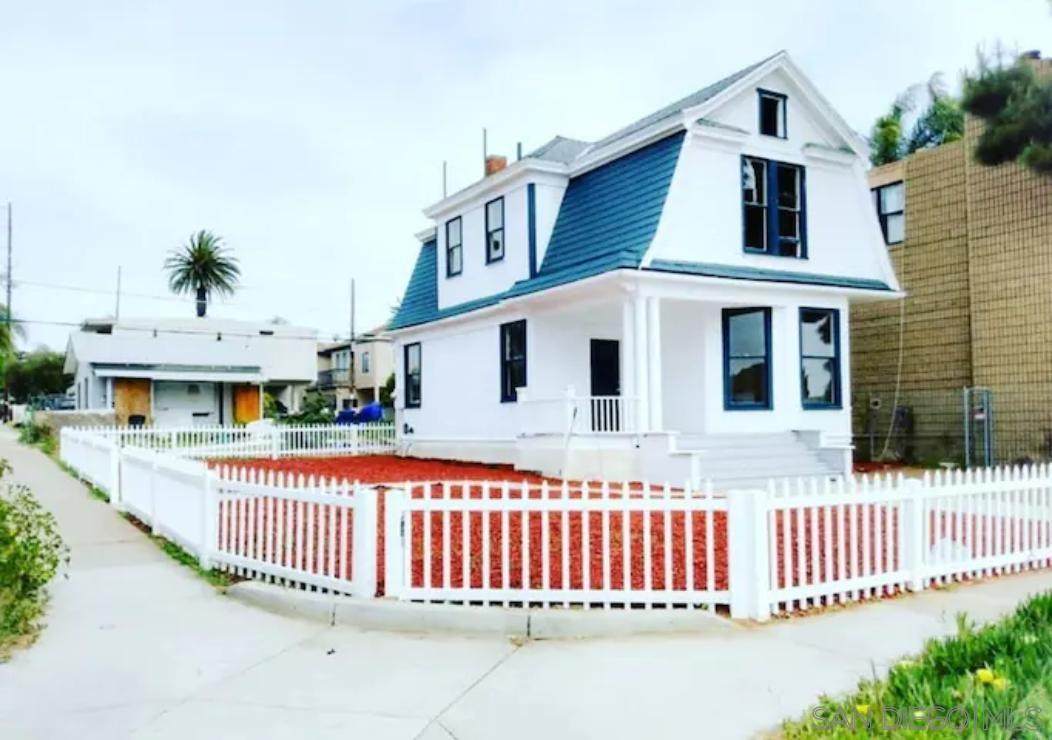 1704 Grand - Photo 1