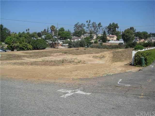 907 Elder - Photo 1