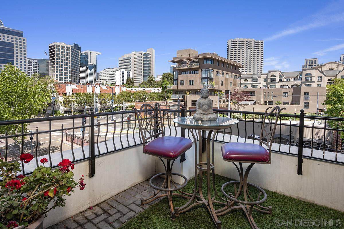 700 Harbor Drive - Photo 1