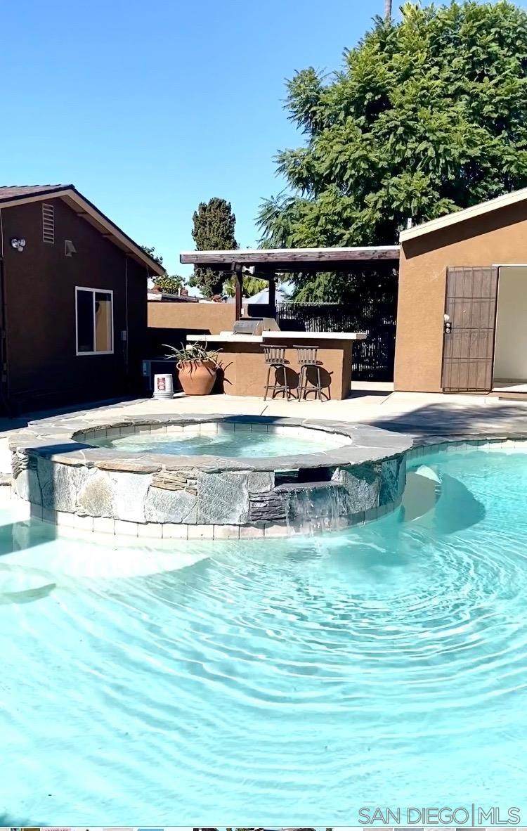745 Glencoe Drive - Photo 1