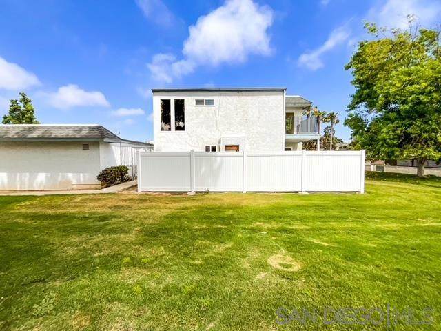 1640 Maple Dr - Photo 1