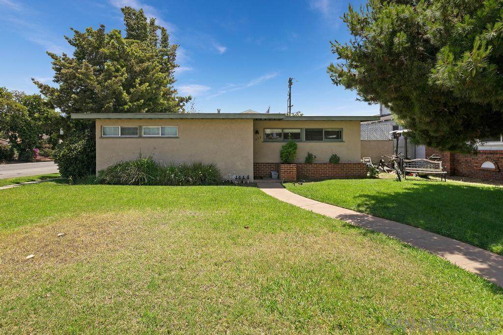 405 B Ave - Photo 1