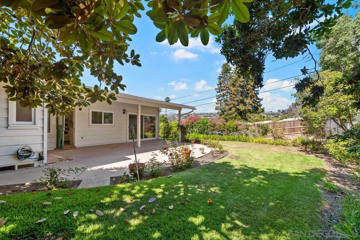 7951 Avenida Alamar - Photo 1
