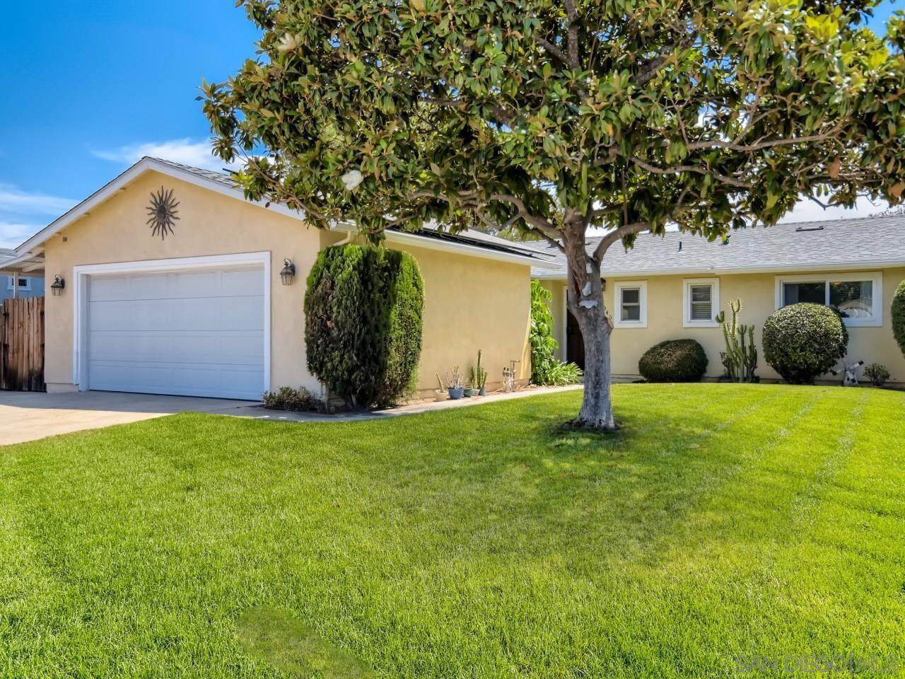 10045 Pebble Beach Dr - Photo 1