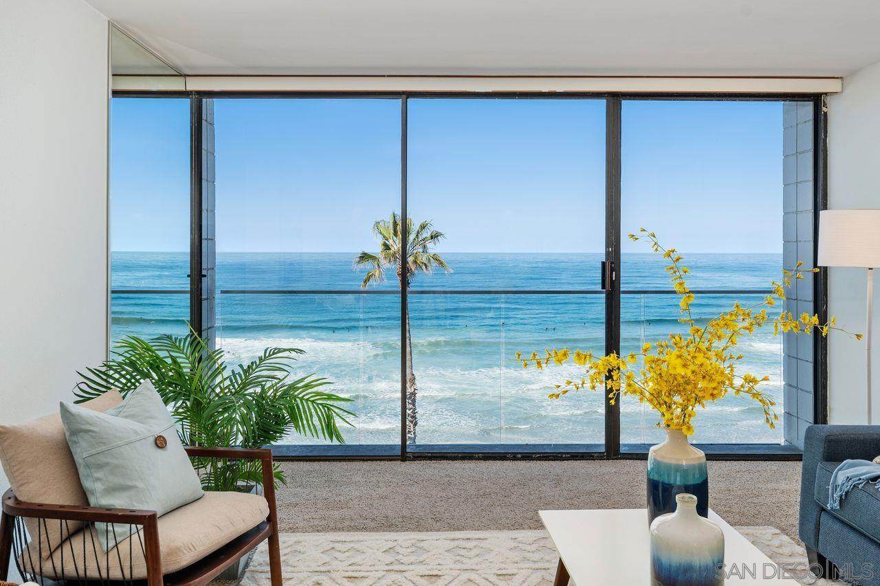 4767 Ocean Blvd - Photo 1