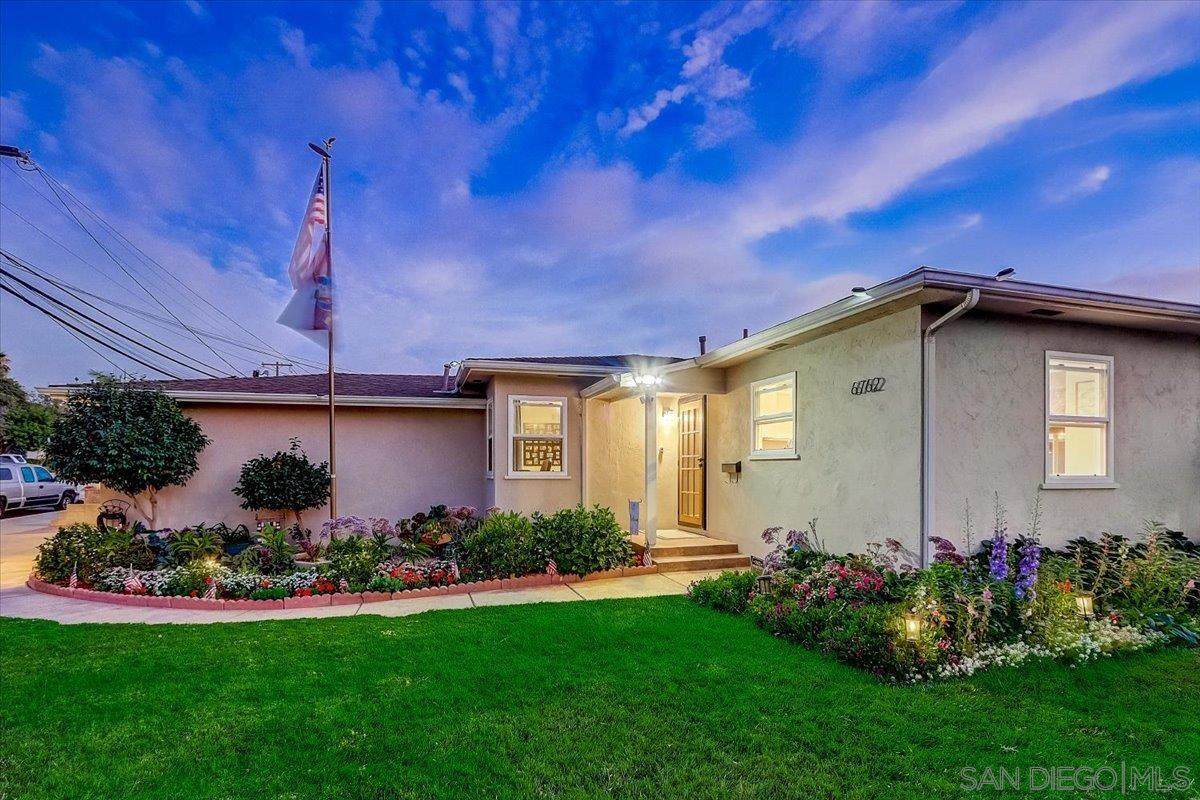 6762 Estrella Ave - Photo 1