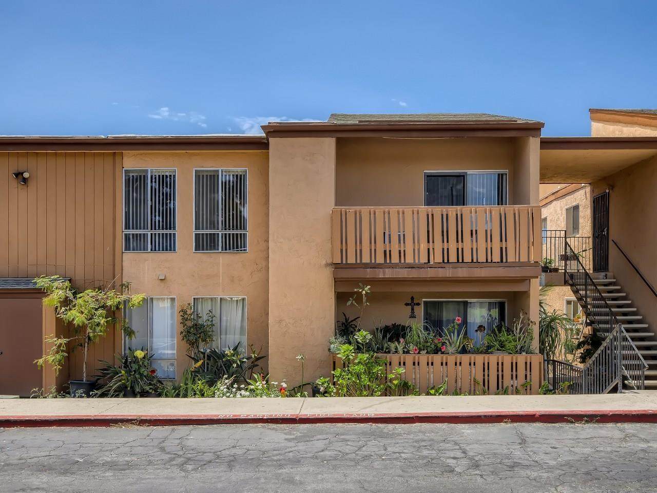 1051 Rock Springs Rd - Photo 1