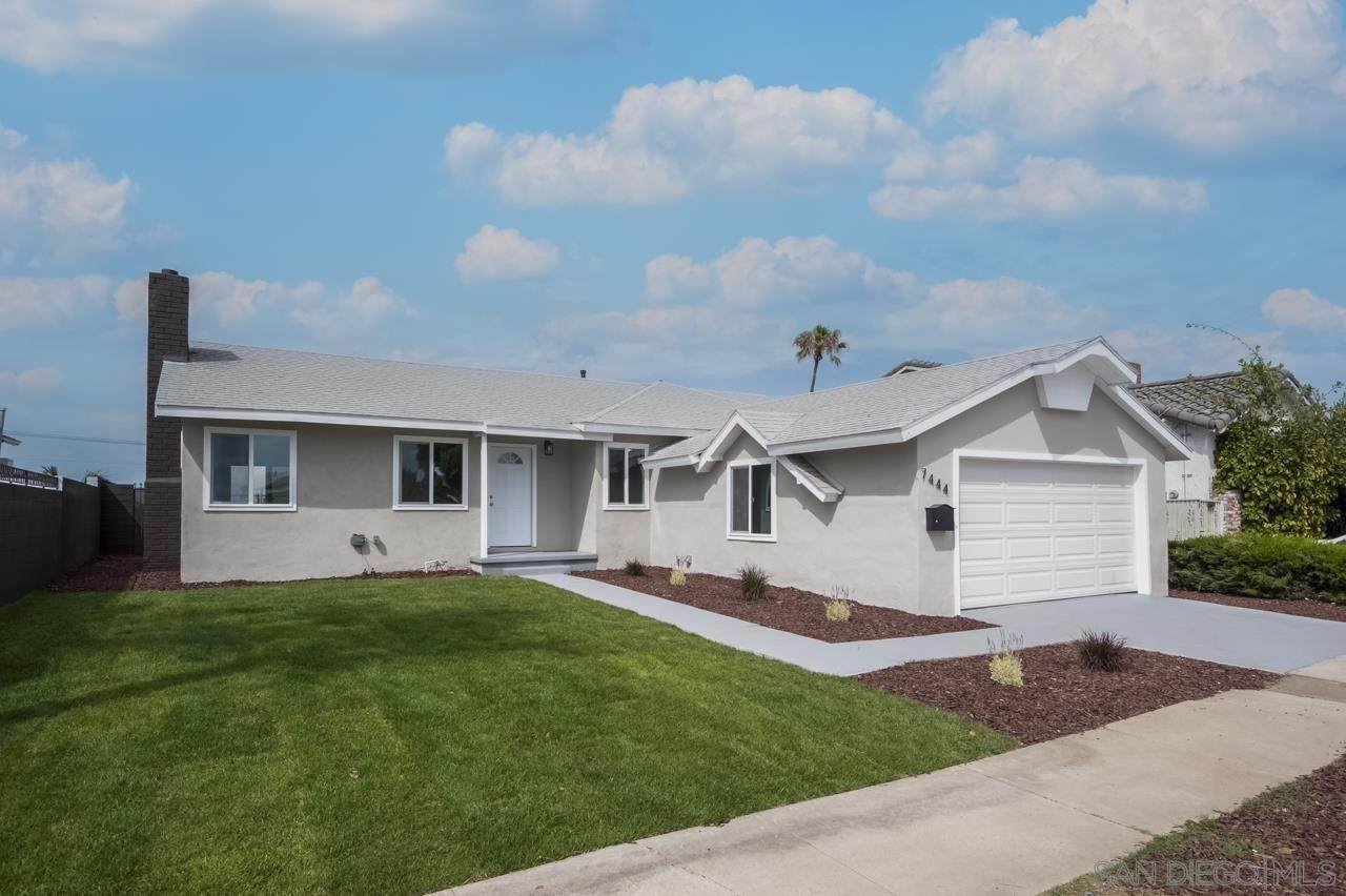 7444 Skyline Dr - Photo 1