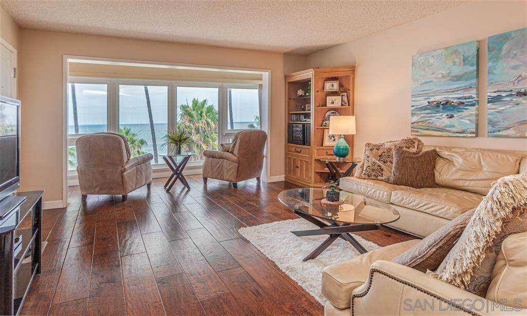 1039 Coast Blvd - Photo 1