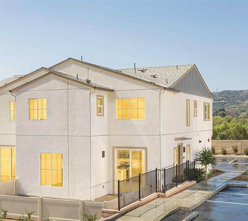 203 Foliage Place - Photo 1