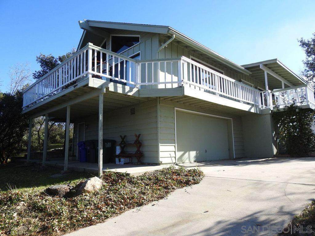 2235 Sunset Dr - Photo 1
