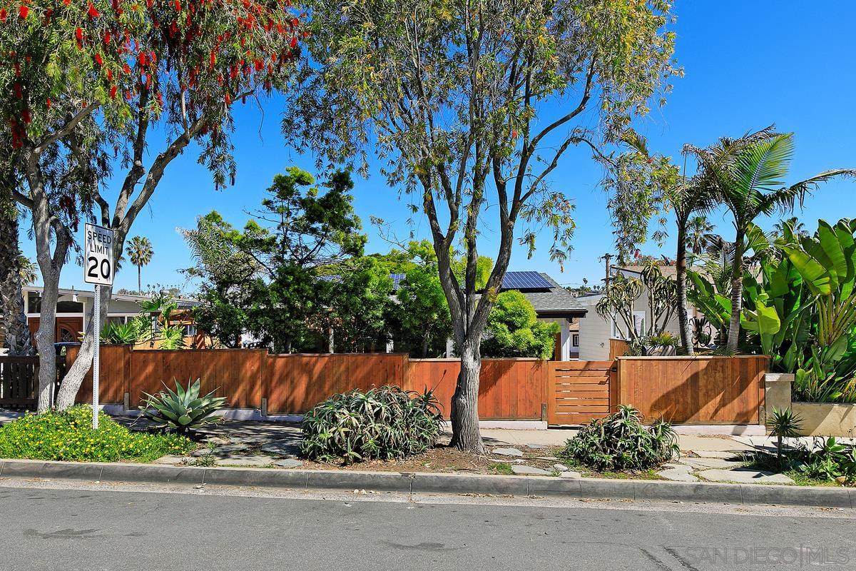 345 Neptune - Photo 1