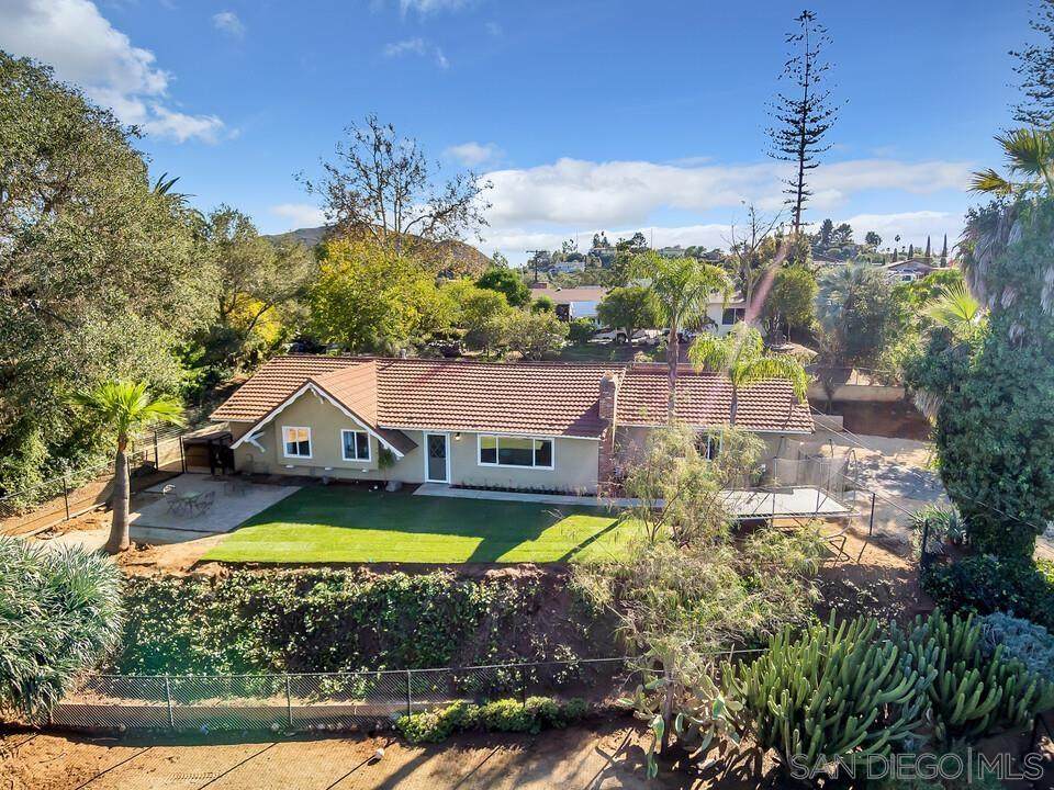2607 Circle Dr - Photo 1