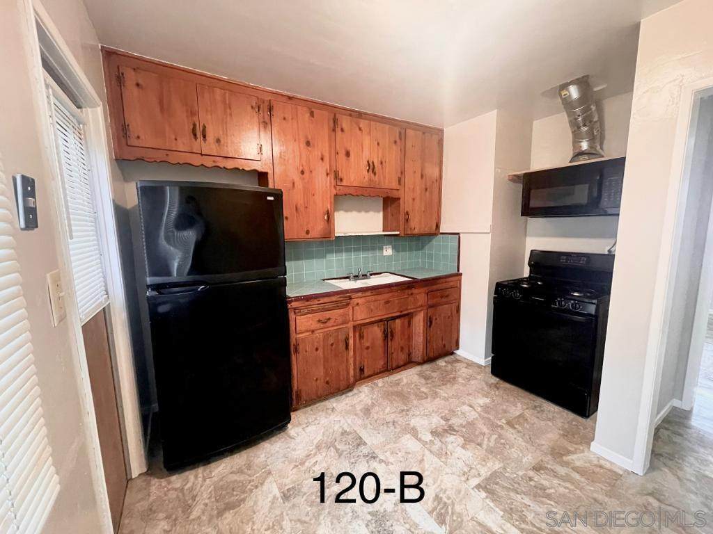 118-120 Cedar Ave - Photo 1