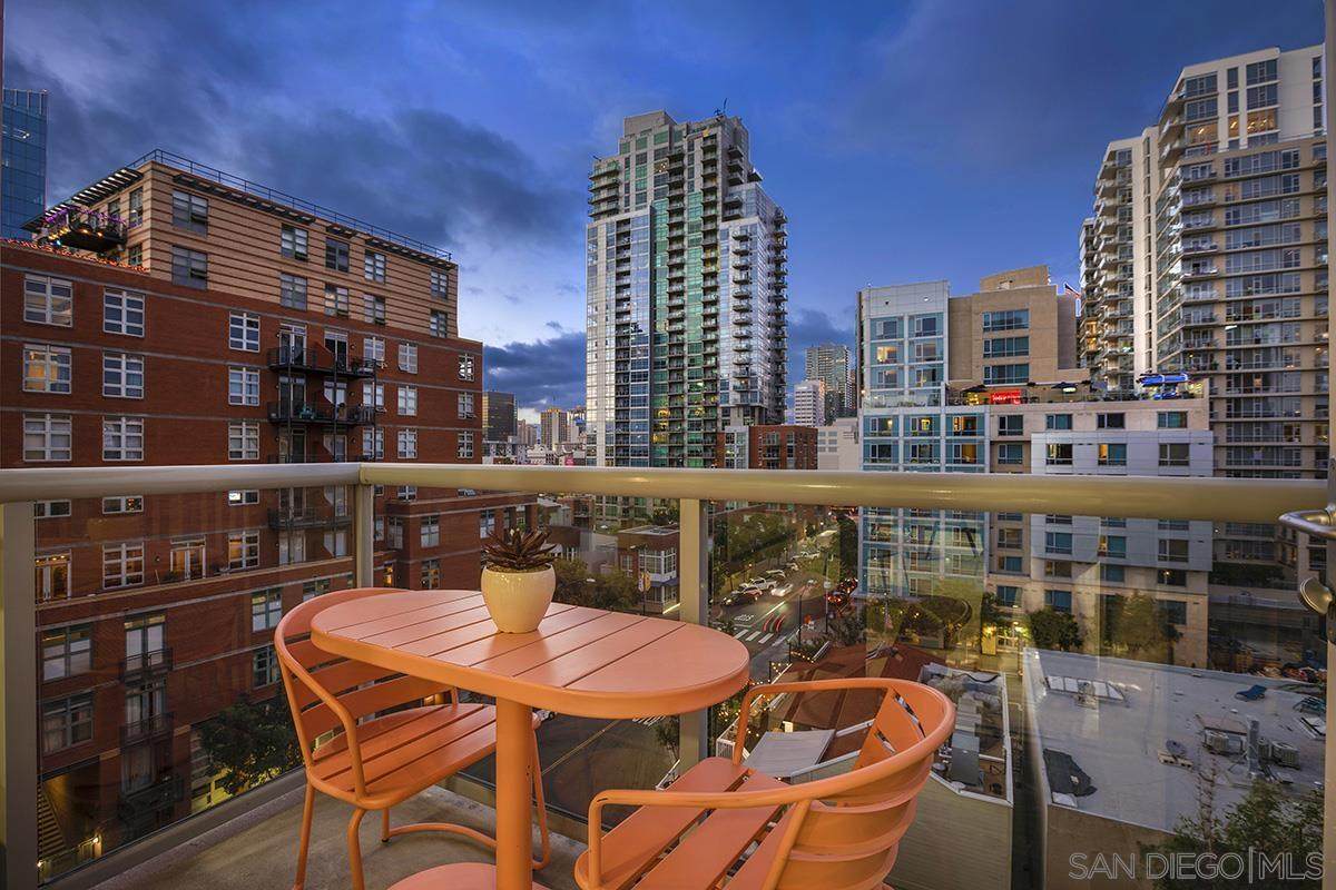 427 9th Avenue - Photo 1