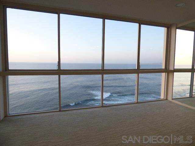 939 Coast Blvd - Photo 1