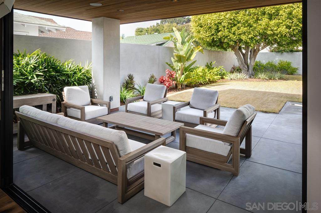 733 Tolita - Photo 1