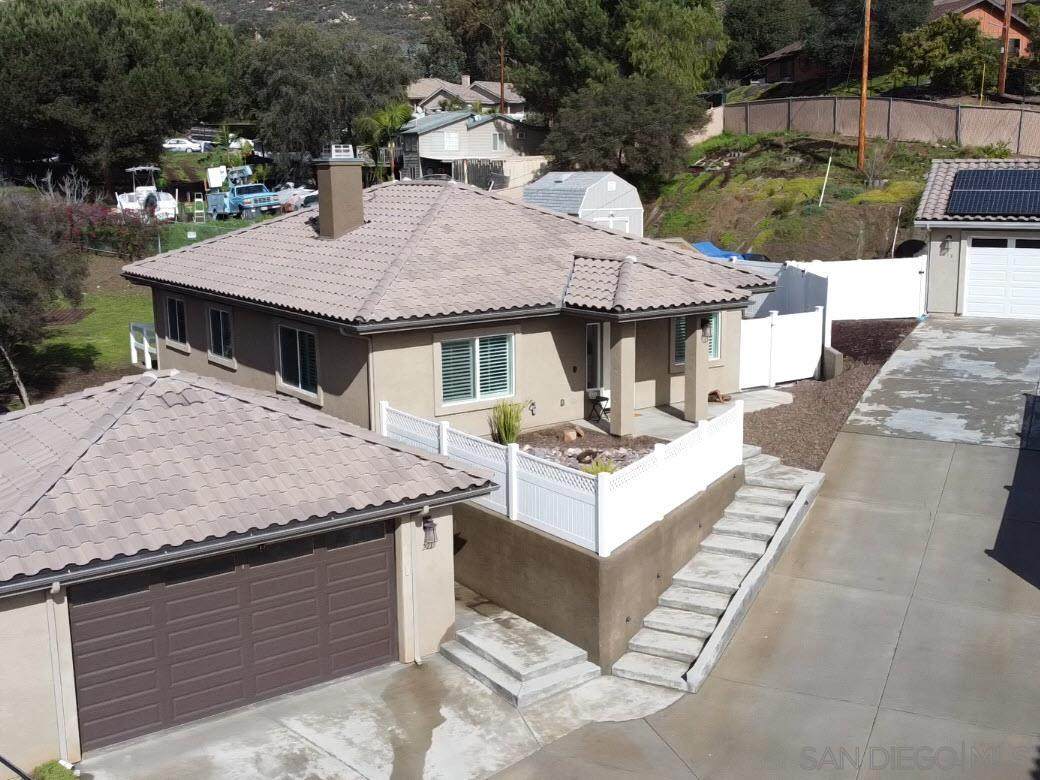 221 Frances Dr - Photo 1