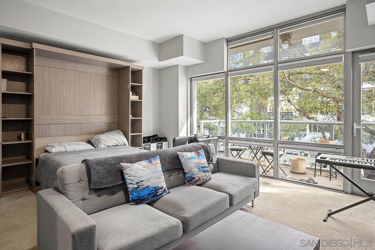 206 Park - Photo 1