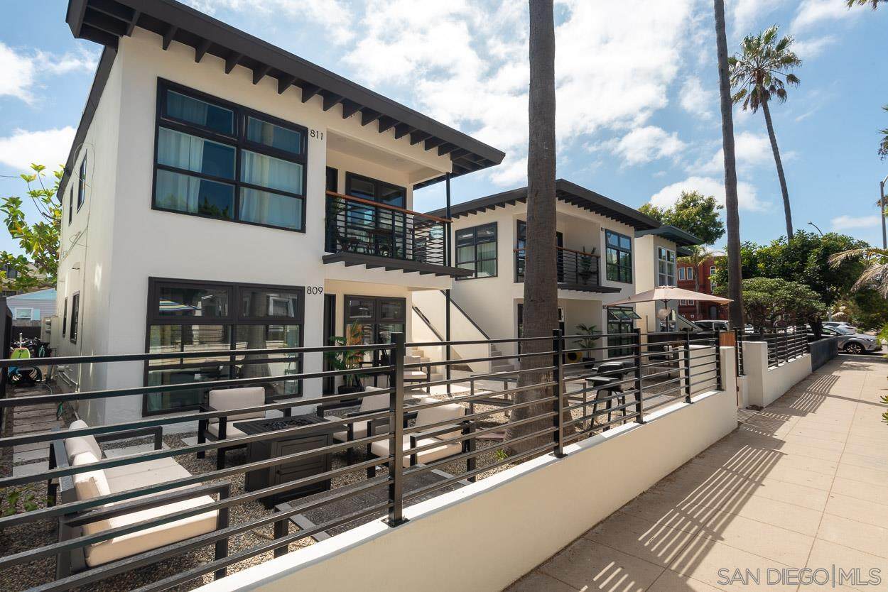 805 Dover Ct - Photo 1