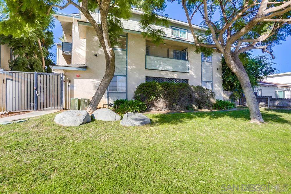 569 E Street - Photo 1