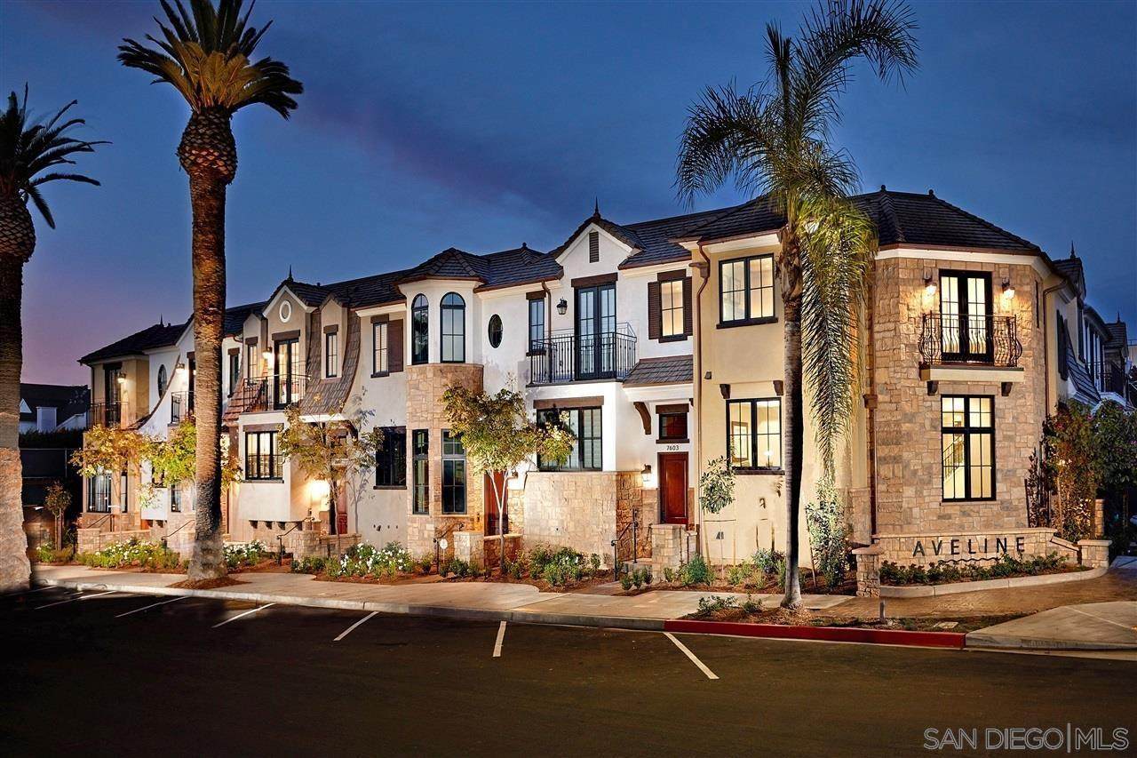 718 Silver St - Photo 1