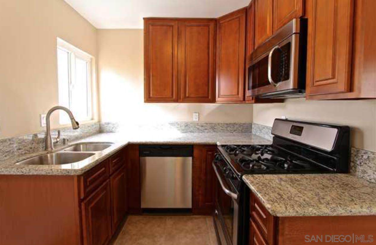 282 Pardee St - Photo 1