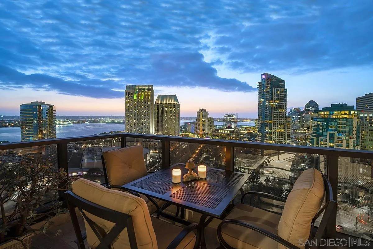 100 Harbor Drive - Photo 1