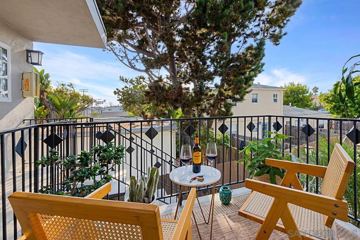 911 Missouri St - Photo 1