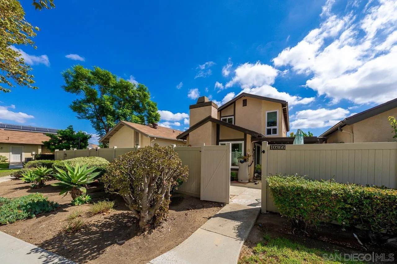 10366 Rochelle Ave - Photo 1