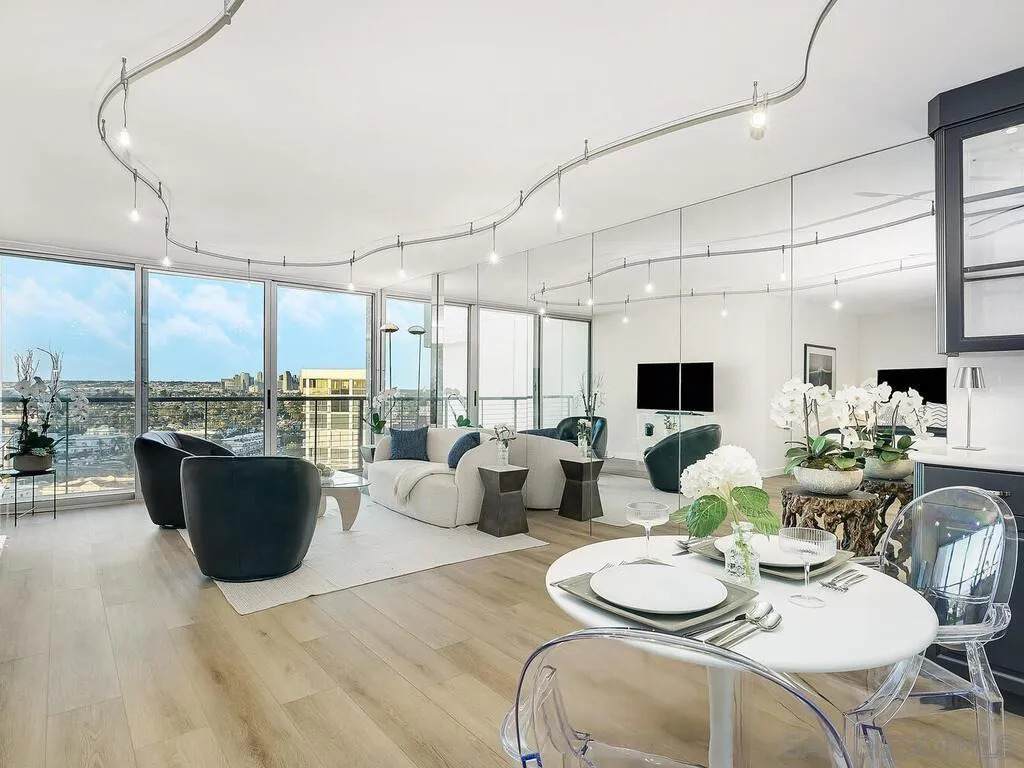 1720 Avenida Del Mundo - Photo 1