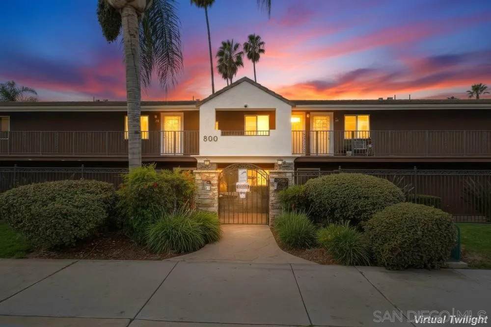 800 Mollison - Photo 1