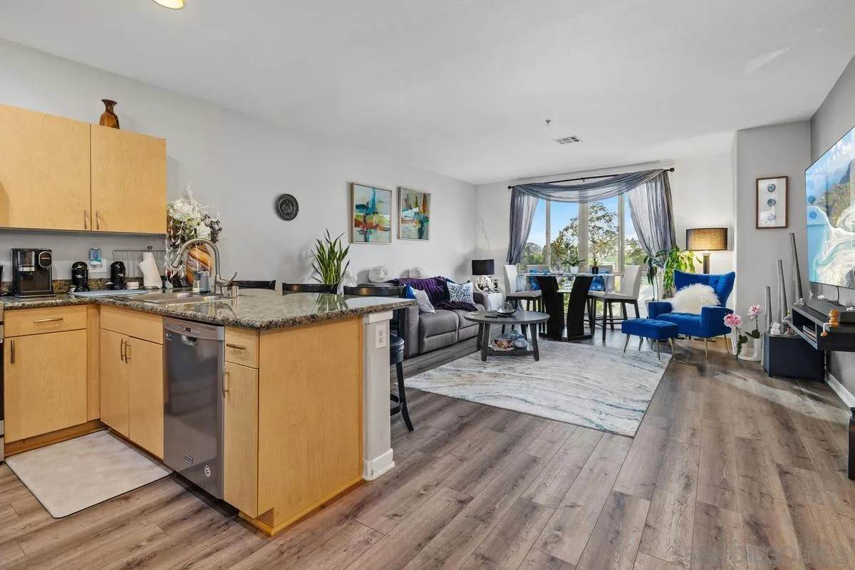 1501 Front St - Photo 1