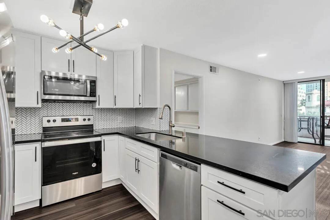 850 State St. - Photo 1