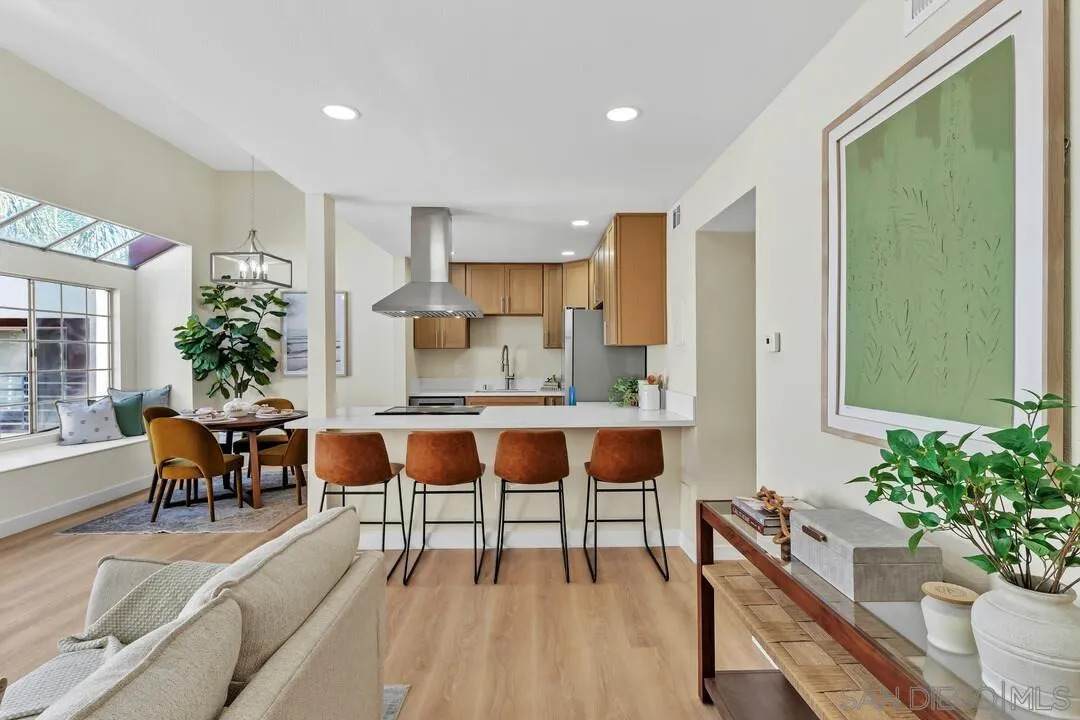 832 13th St - Photo 1