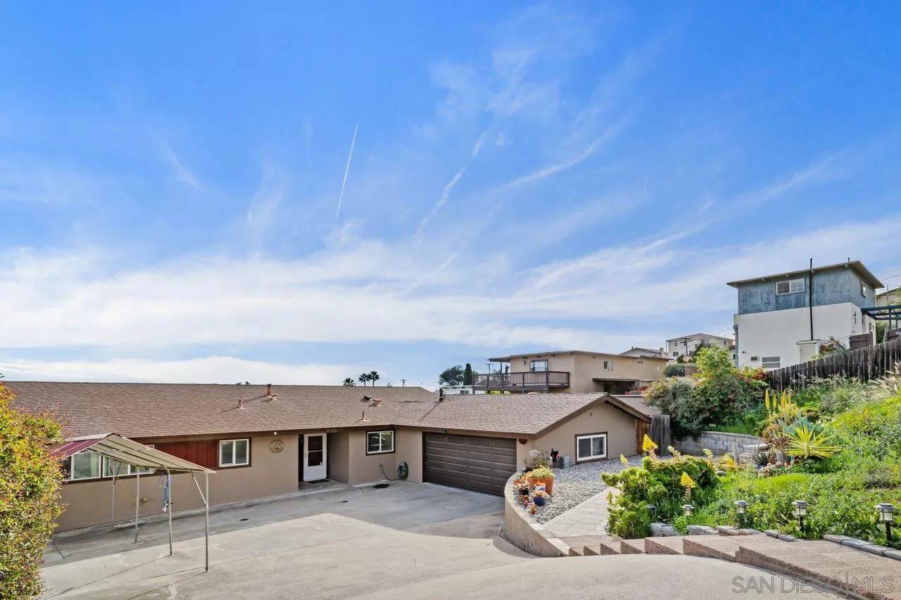 9545 Chestnut St - Photo 1