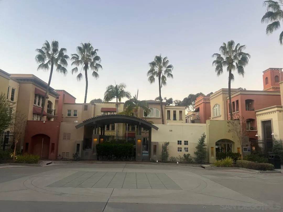 https://bt-photos.global.ssl.fastly.net/sandiego/orig_boomver_1_260005424-1.jpg