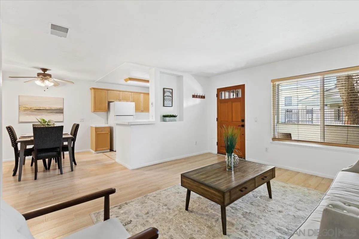1800 Maple St - Photo 1