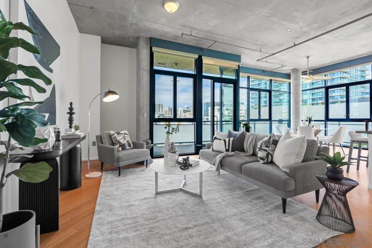 527 10Th Ave - Photo 1