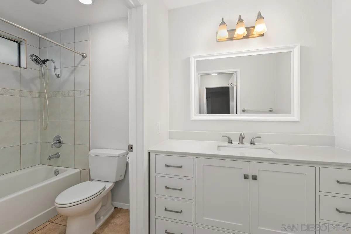 8308 Regents Rd - Photo 1