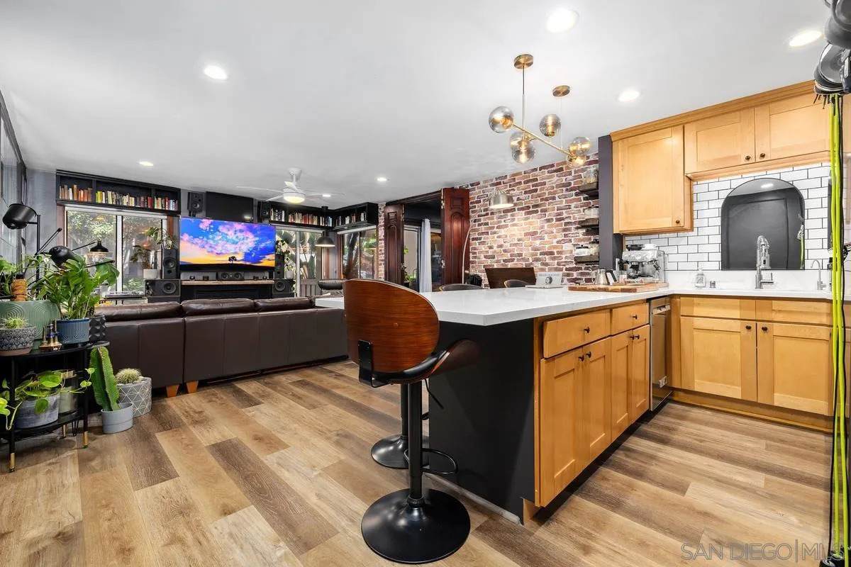 1775 Diamond - Photo 1
