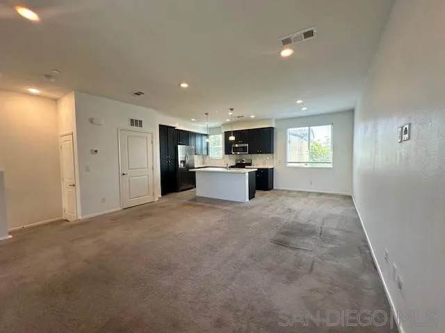 https://bt-photos.global.ssl.fastly.net/sandiego/orig_boomver_1_260012971-1.jpg