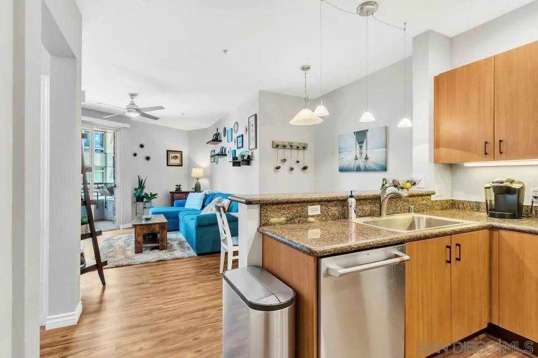 1400 Broadway - Photo 1