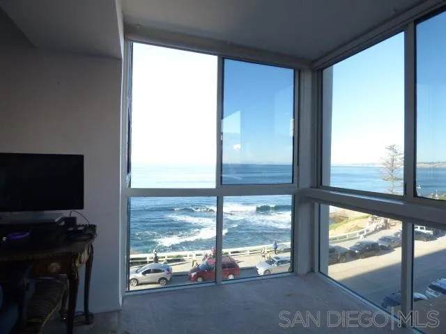 https://bt-photos.global.ssl.fastly.net/sandiego/orig_boomver_1_260013392-1.jpg
