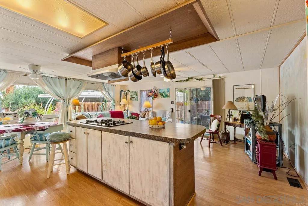 https://bt-photos.global.ssl.fastly.net/sandiego/orig_boomver_1_260014739-1.jpg