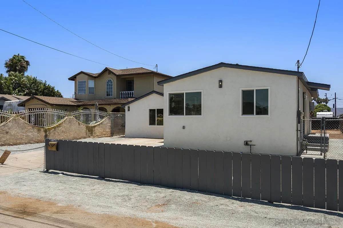 2249 Conifer - Photo 1