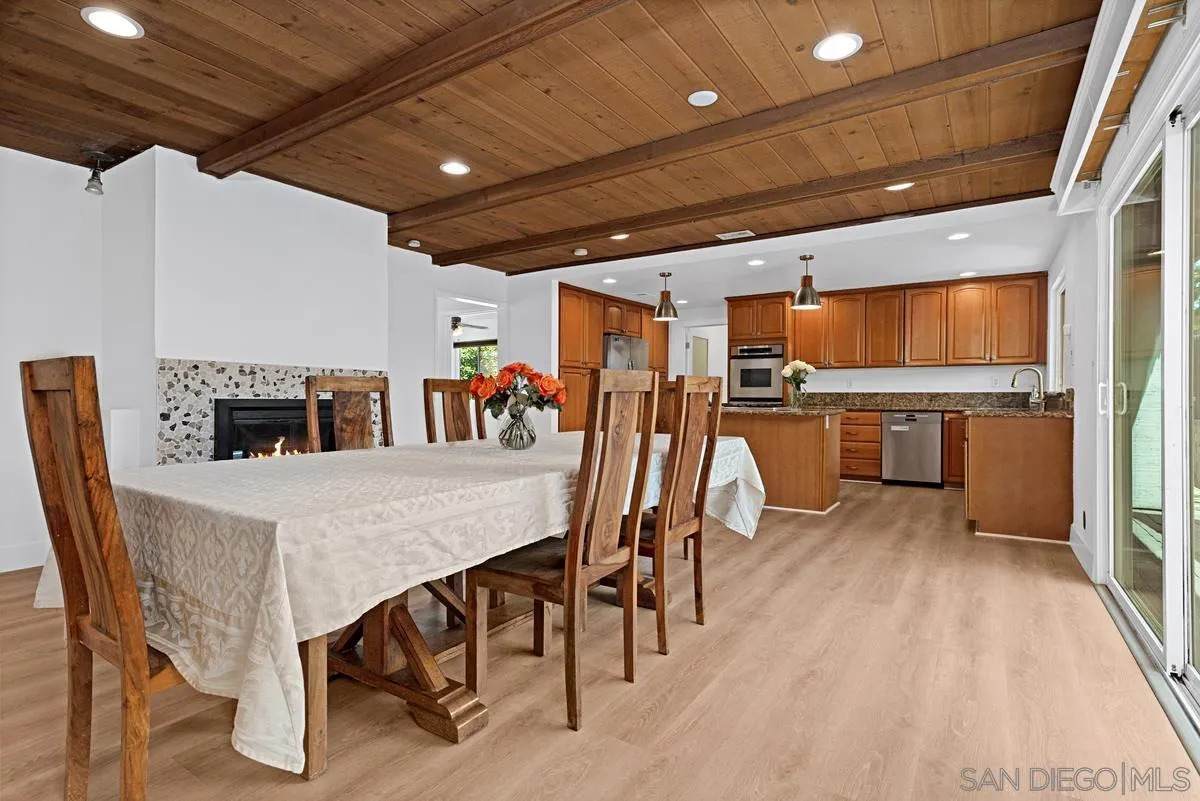 8857 Echo Dr - Photo 1