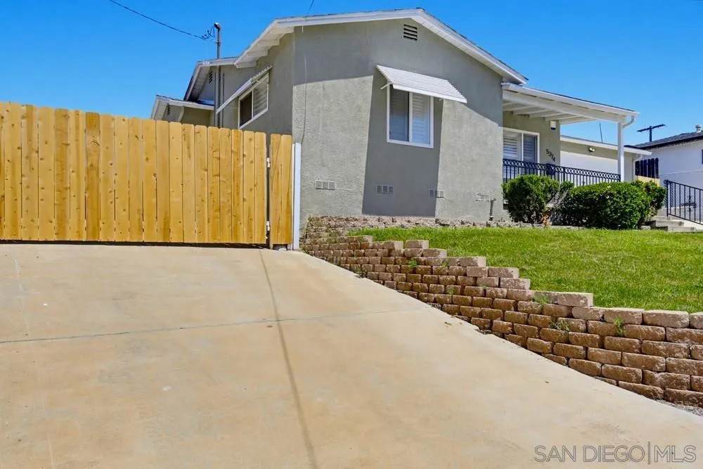 https://bt-photos.global.ssl.fastly.net/sandiego/orig_boomver_1_260016650-1.jpg